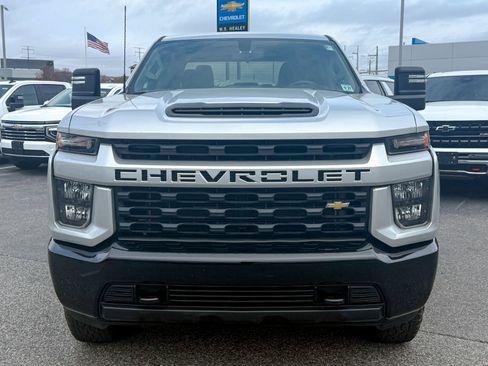 Used 2022 Chevrolet Silverado 2500 Custom w/ Custom Convenience Package image 2