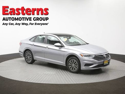 Used 2020 Volkswagen Jetta SE w/ SE Cold Weather Package FWD image 49