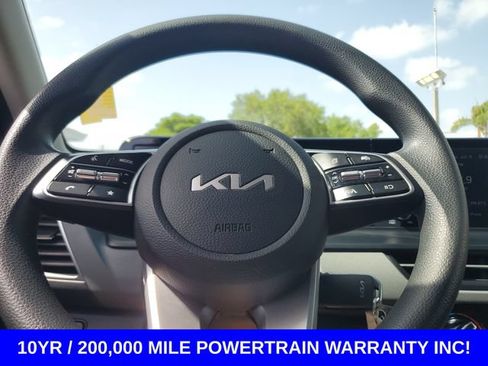 Used 2024 Kia Seltos LX AWD/4WD image 13