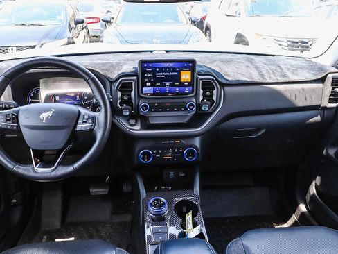 Used 2022 Ford Bronco Sport Outer Banks w/ Tech Package AWD/4WD image 13