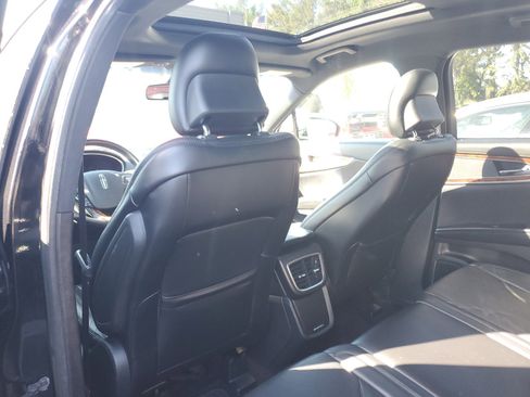 Used 2017 Lincoln MKX Reserve image 11