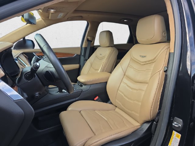 Used 2017 Cadillac XT5 Platinum AWD/4WD image 15