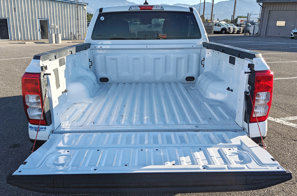 Used 2024 Ford Ranger XL w/ Trailer Tow Package RWD image 17