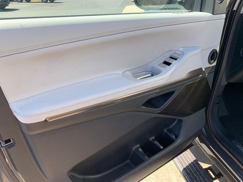 New 2026 Lincoln Navigator L Black Label AWD/4WD image 19