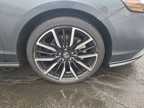 Used 2023 Honda Accord Touring image 7