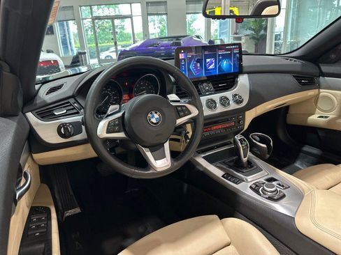 Used 2009 BMW Z4 sDrive35i RWD image 3