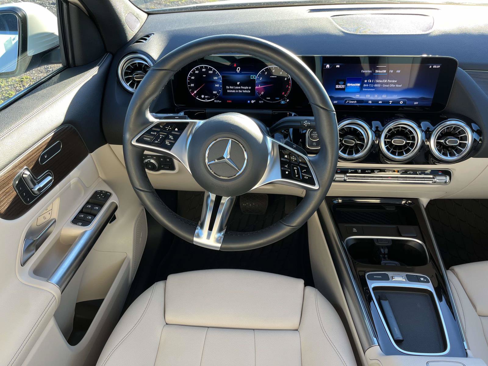 Used 2026 Mercedes-Benz GLA 250 4MATIC image 14