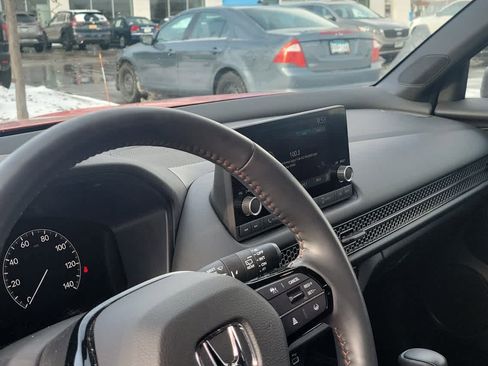 Used 2023 Honda HR-V Sport image 5