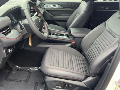 New 2026 Ford Explorer ST-Line w/ ST-Line Street Pack image 9