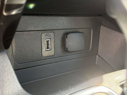 Used 2019 Ford Escape Titanium FWD image 38