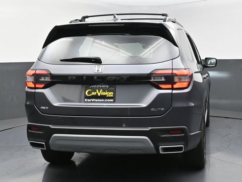 Used 2024 Honda Pilot Elite image 8