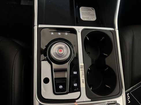 New 2026 Kia Carnival SX FWD image 22