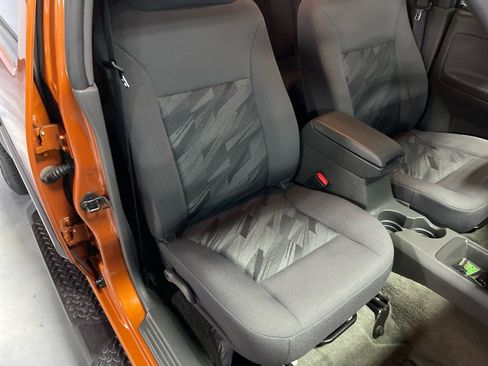 Used 2005 Chevrolet Colorado LS image 40