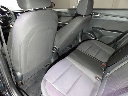 Used 2021 Hyundai Accent SE FWD image 10