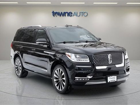 Used 2021 Lincoln Navigator Reserve image 7