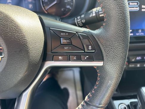 Used 2021 Nissan Kicks SR w/ SR Premium Package FWD image 22