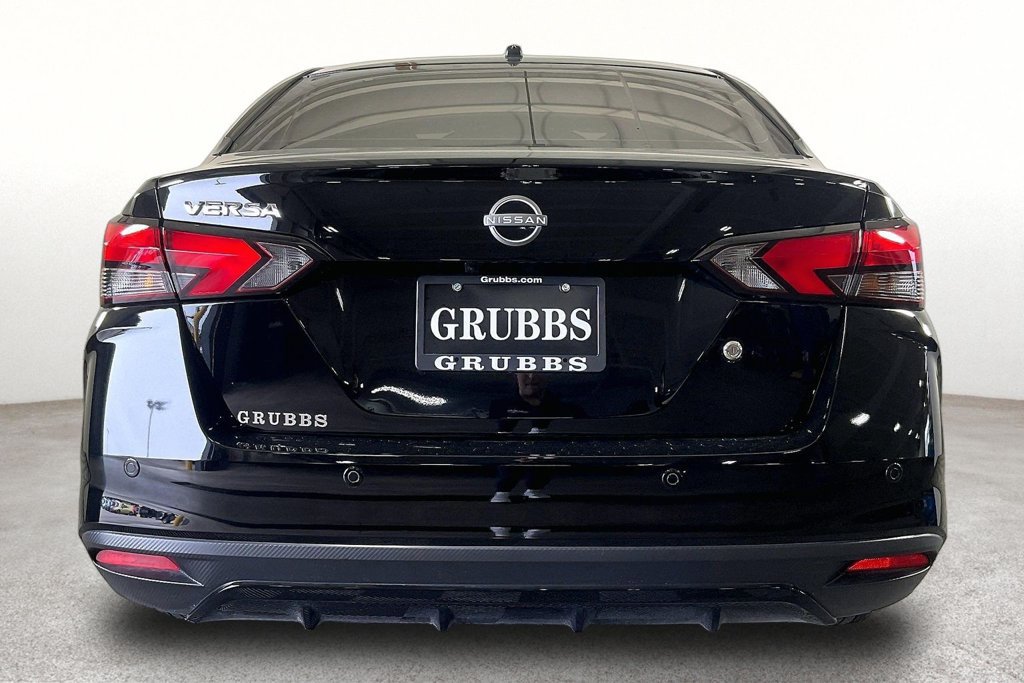 Used 2025 Nissan Versa S w/ Trunk Package FWD image 5