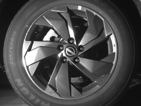 Used 2025 Nissan Rogue SV image 15