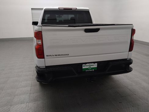 Used 2019 Chevrolet Silverado 1500 W/T w/ Trailering Package AWD/4WD image 6