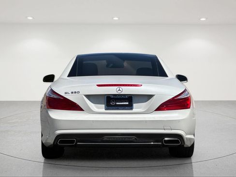 Used 2016 Mercedes-Benz SL 550 image 5