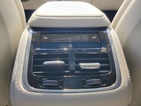 New 2026 Volvo XC90 B6 Ultra w/ Protection Package Premier AWD/4WD image 31