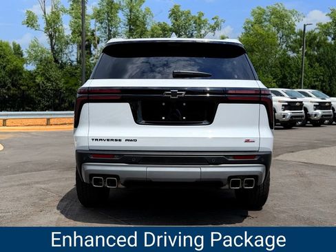 New 2026 Chevrolet Traverse Z71 w/ Enhanced Driving Package AWD/4WD image 4