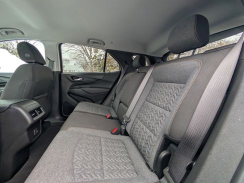 Used 2023 Chevrolet Equinox LT image 35