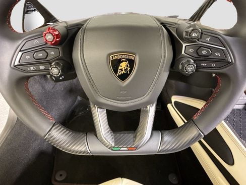 Used 2026 Lamborghini Revuelto AWD/4WD image 22
