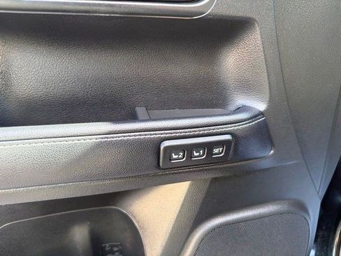 Used 2019 Toyota 4Runner Limited AWD/4WD image 13