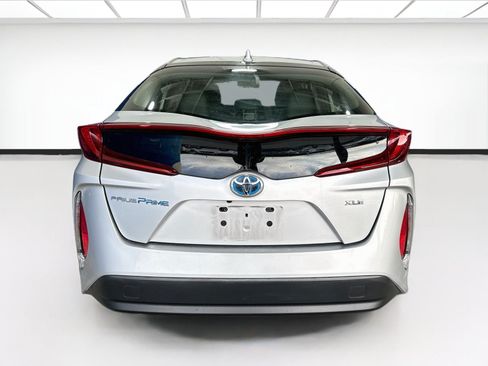 Used 2022 Toyota Prius Prime XLE FWD image 5