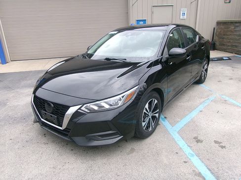 Used 2022 Nissan Sentra SV image 1