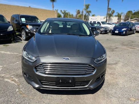 Used 2014 Ford Fusion SE w/ Equipment Group 202A image 4