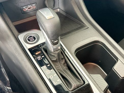 Used 2022 Nissan Sentra SV FWD image 26