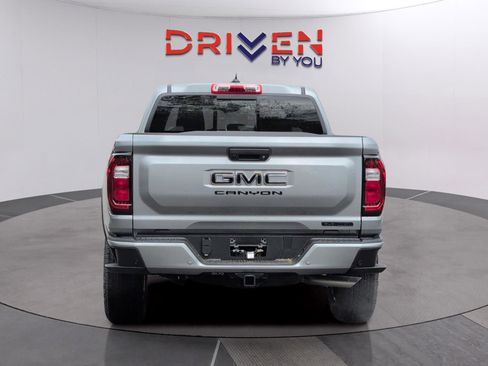 New 2026 GMC Canyon Elevation w/ Convenience Package image 4