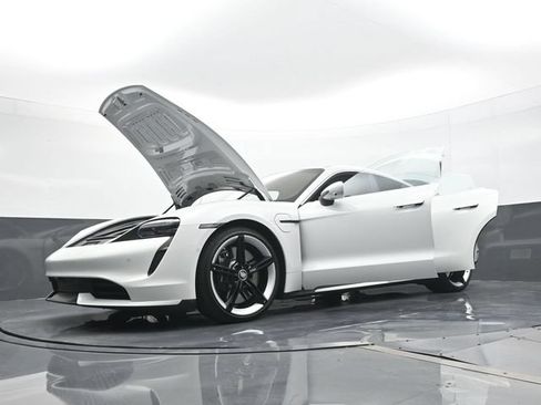 Certified 2020 Porsche Taycan Turbo AWD/4WD image 32