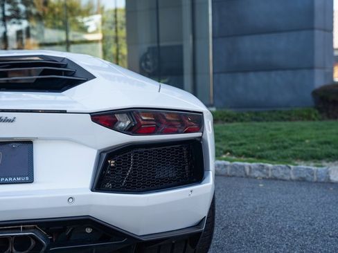Used 2015 Lamborghini Aventador LP 700-4 image 14