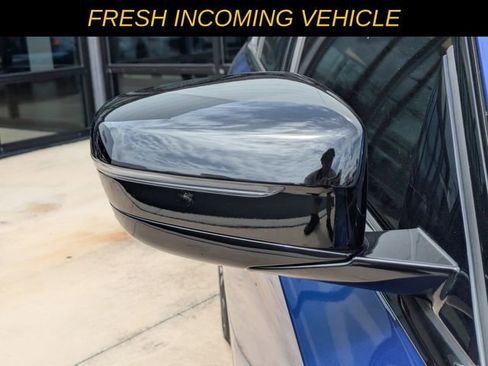 Used 2025 BMW 330i Sedan w/ M Sport Package RWD image 9