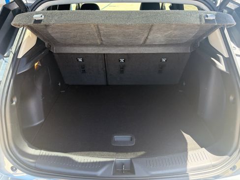 Used 2022 Buick Encore GX Select w/ Sport Touring Package FWD image 27