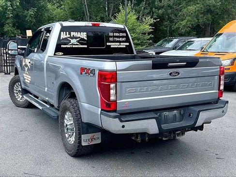 Used 2022 Ford F350 XLT w/ XLT Premium Package AWD/4WD image 6