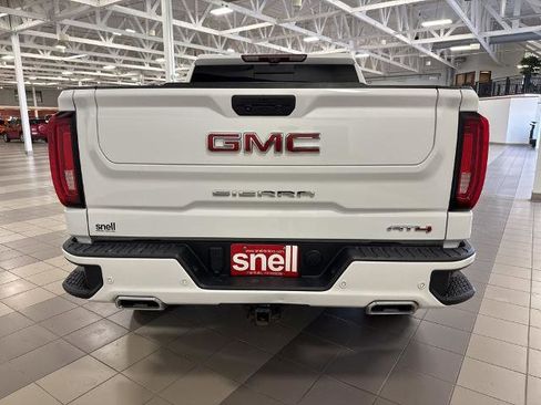 Used 2021 GMC Sierra 1500 AT4 w/ AT4 Value Package AWD/4WD image 4