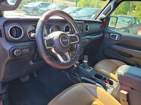 Used 2021 Jeep Gladiator Overland w/ Popular Equipment Package AWD/4WD image 11