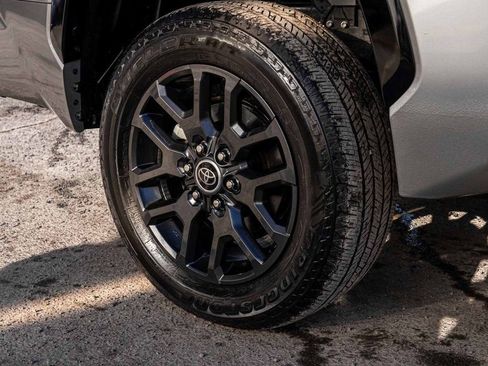 Used 2023 Toyota Tundra Platinum w/ Advanced Package image 10