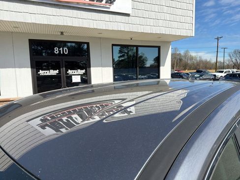 Used 2025 Nissan Rogue S image 12