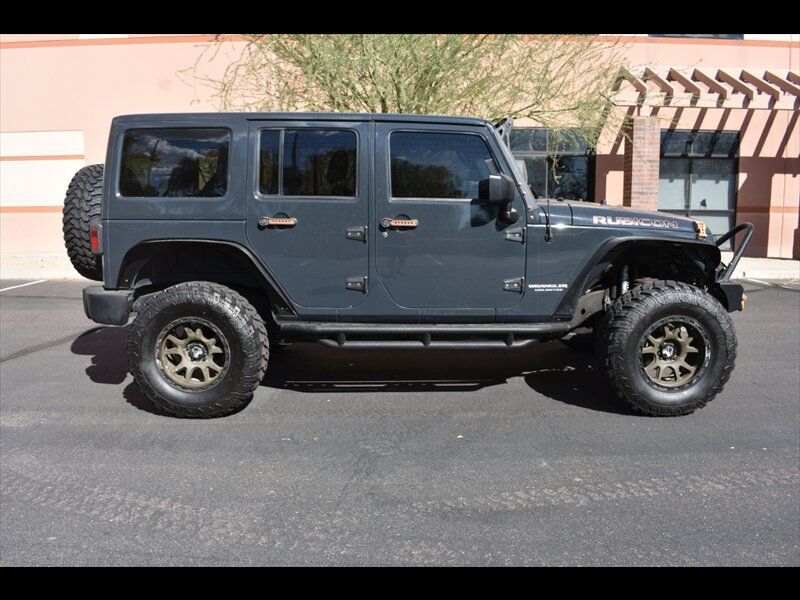 Used 2017 Jeep Wrangler Unlimited Rubicon w/ Connectivity Group AWD/4WD image 1