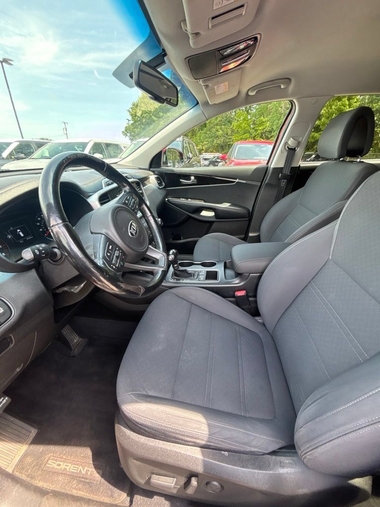 Used 2016 Kia Sorento FWD w/ LX Convenience Package image 11
