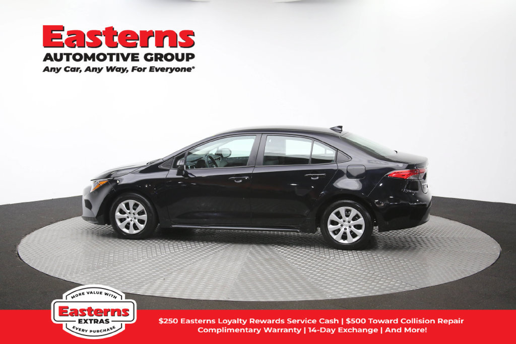 Used 2025 Toyota Corolla LE FWD image 60