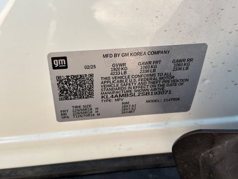 Used 2025 Buick Encore GX Preferred FWD image 21