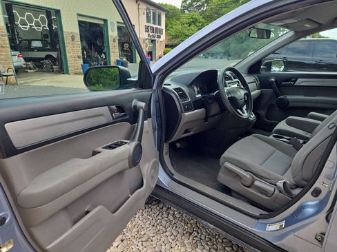 Used 2010 Honda CR-V LX image 12