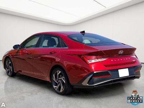Used 2025 Hyundai Elantra Limited FWD image 4