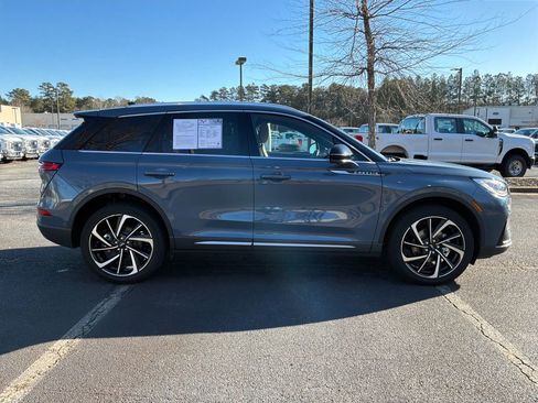 Certified 2023 Lincoln Corsair Reserve w/ Equipment Group 202A image 4